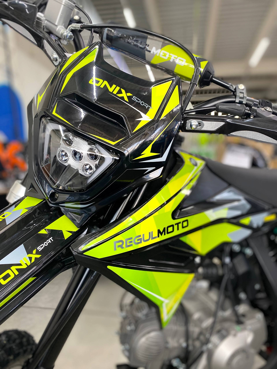 Сезон 2025! Питбайк Regulmoto (Регулмото) ONIX SPORT черный/зеленый